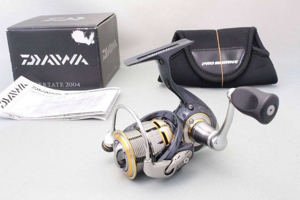 Daiwa 10 CERTATE 2004 Spinning Reel B7978 USED