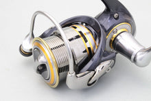 Load image into Gallery viewer, Daiwa 10 CERTATE 2004 Spinning Reel B7978 USED