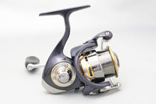 Load image into Gallery viewer, Daiwa 10 CERTATE 2004 Spinning Reel B7978 USED