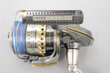 Load image into Gallery viewer, Shimano STELLA 4000 Spinning Reel B8644 USED