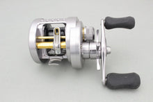 Load image into Gallery viewer, Shimano 09 CALCUTTA CONQUEST 101 DC Left Baitcasting Reel B9204 USED