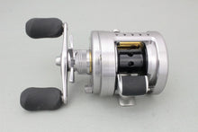 Load image into Gallery viewer, Shimano 09 CALCUTTA CONQUEST 101 DC Left Baitcasting Reel B9204 USED
