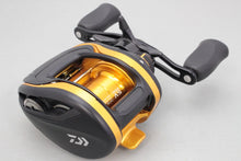 Load image into Gallery viewer, Daiwa T3 SV 8.1R-TW RH Baitcasting Reel B8340 USED

