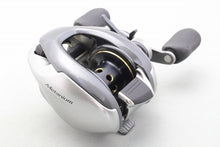 Load image into Gallery viewer, Shimano 13 Metanium HG RH Baitcasting Reel B8513 USED
