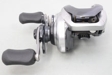 Load image into Gallery viewer, Shimano 13 Metanium HG RH Baitcasting Reel B8513 USED
