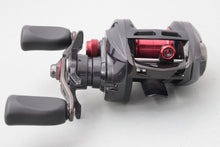 Load image into Gallery viewer, Daiwa ALPHAS AIR 7.2-R Baitcasting Reel Japan Model B8635 USED
