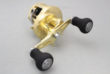 Load image into Gallery viewer, Shimano 15 OCEA CONQUEST 201-PG Baitcasting Reel for Tai-Rubber / Light Jigging B8875 USED
