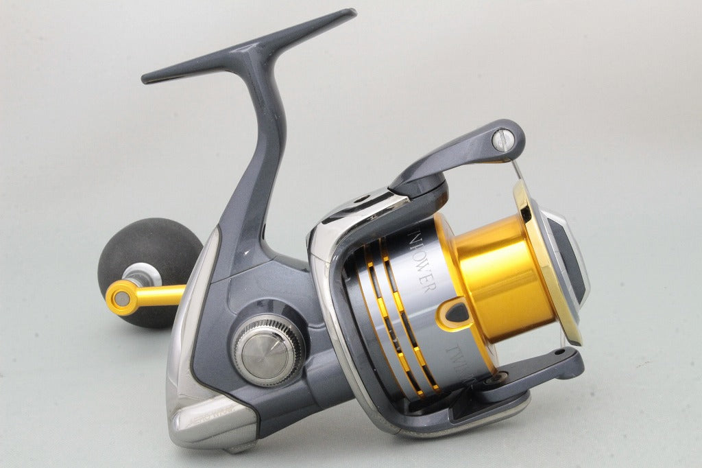 【未使用品】 SHIMANO 24TWIN POWER 4000XG 〇〇SHIMANO シマノ TWIN POWER 24 ツインパワー 4000XG 046871
