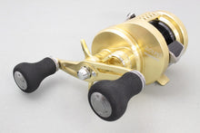 Load image into Gallery viewer, Shimano 15 OCEA CONQUEST 201-PG Baitcasting Reel for Tai-Rubber / Light Jigging B8875 USED
